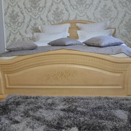 Appartement Stejarul Buzău Extérieur photo